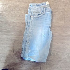 Abercrombie and Fitch skinny jeans size 6